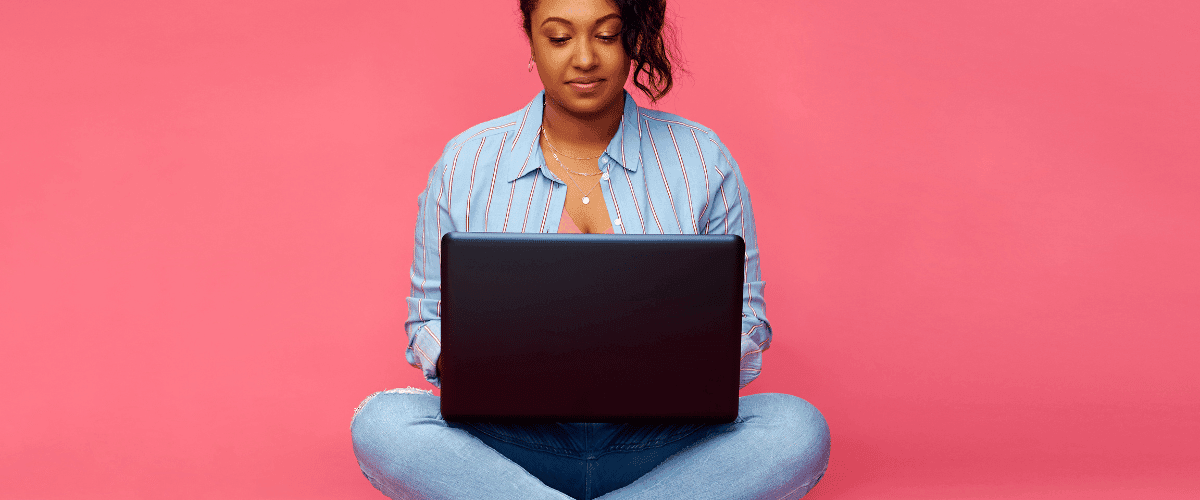 Is It Weird to Talk to Strangers Online?