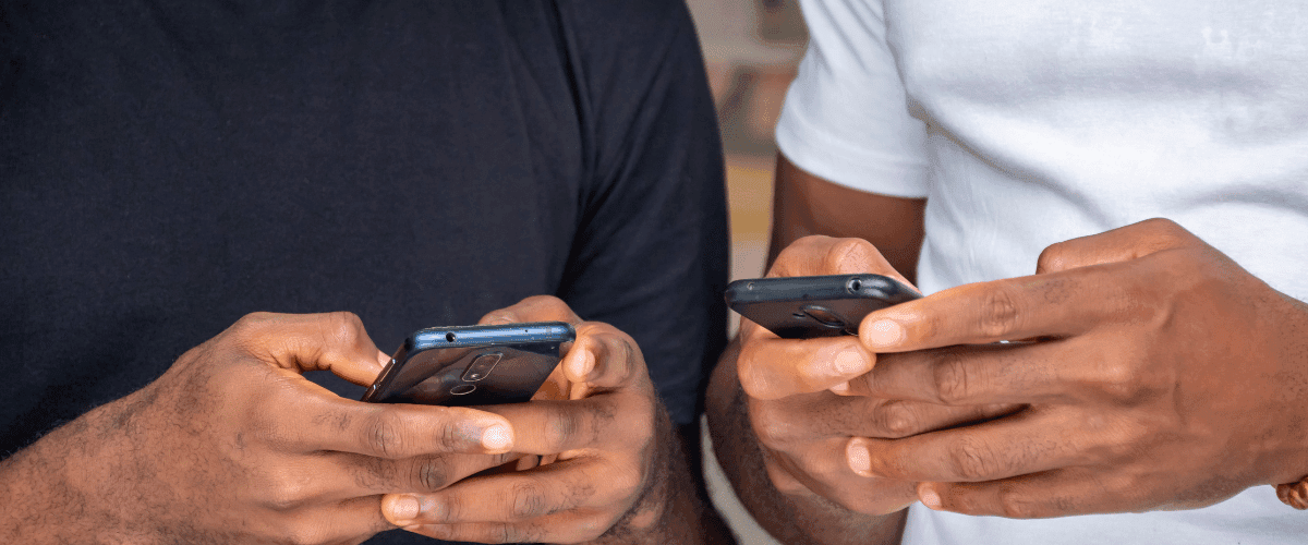 Anonymity vs Authenticity: How Much Should You Share in a Random Chat?
