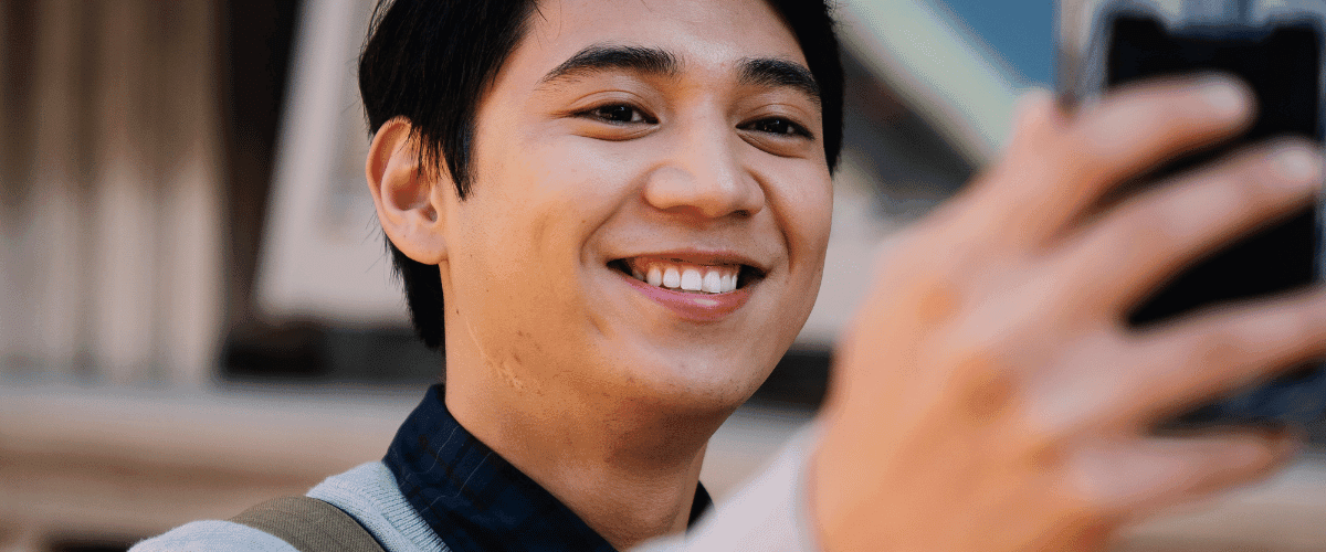 How to Overcome Social Anxiety Using Random Video Chat